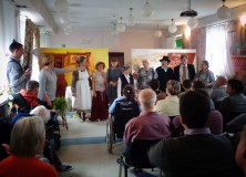 DSC03207 24.10.2017 „Ania z Zielonego Wzgórza” występ dla członków Kieleckiego Domu pod Fontanną i uczestników ŚDS z ul. Miodowej i z ul. Orzeszkowej